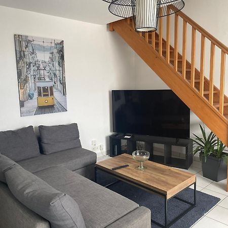Gare Family Home Laval  Extérieur photo