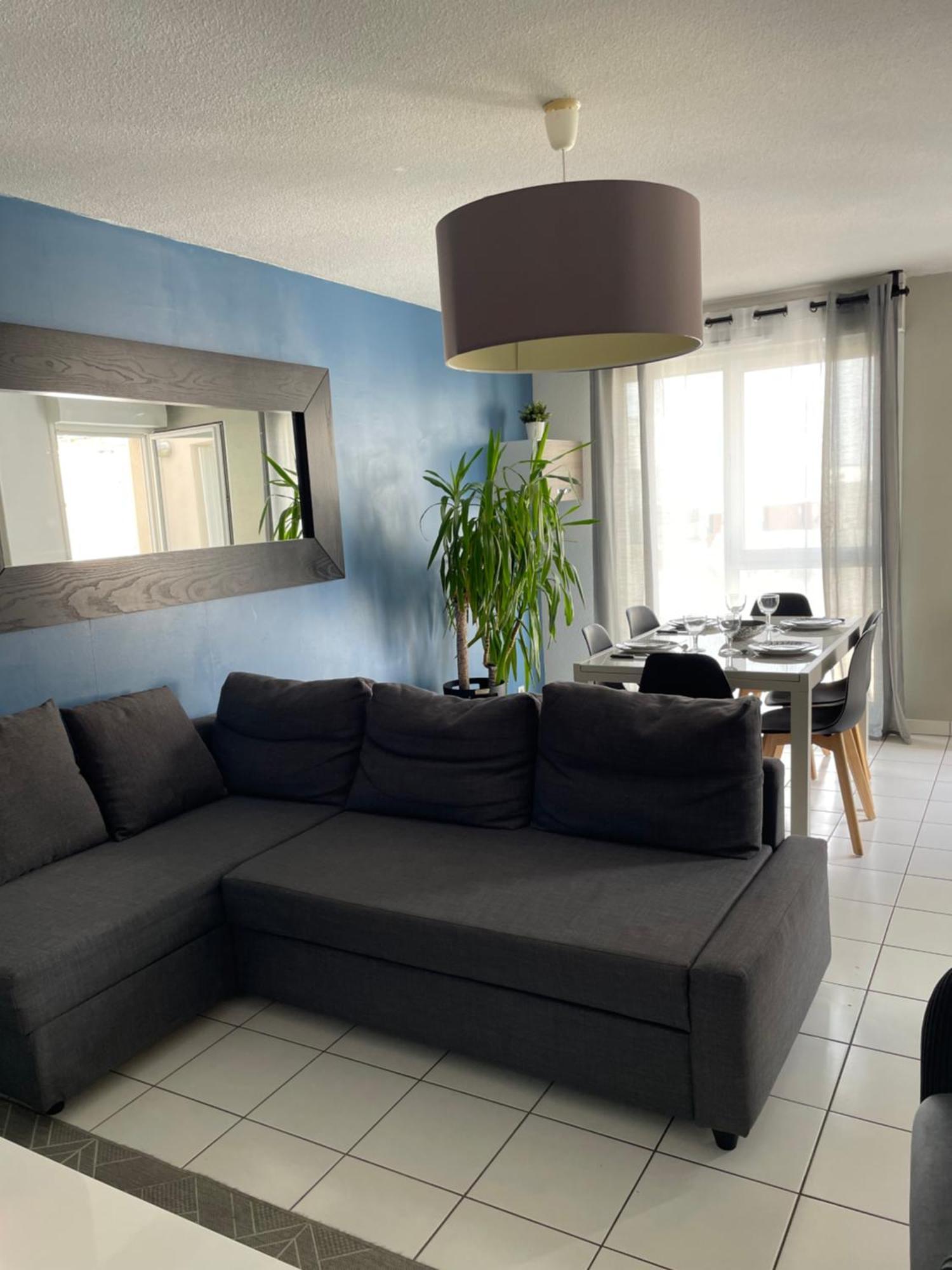 Gare Family Home Laval  Extérieur photo